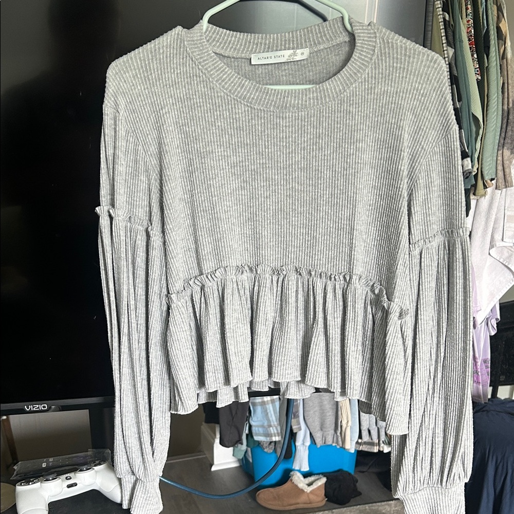 Altar'd State Light Gray Ribbed Blouse